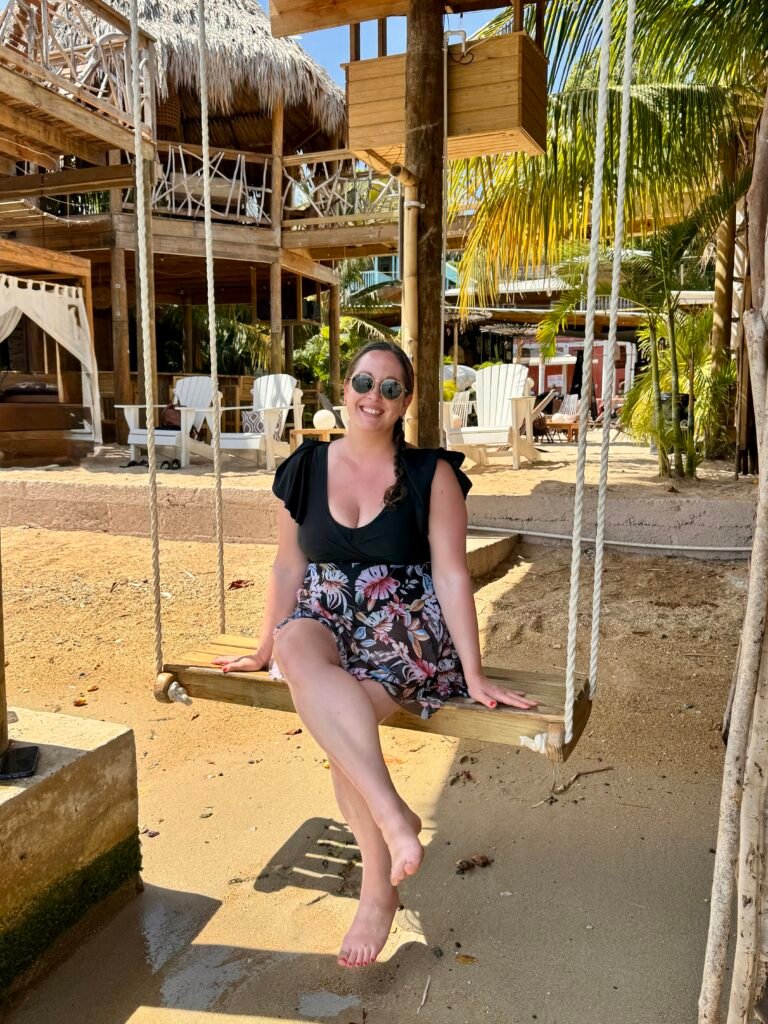 Huffy's Beach Bar Utila