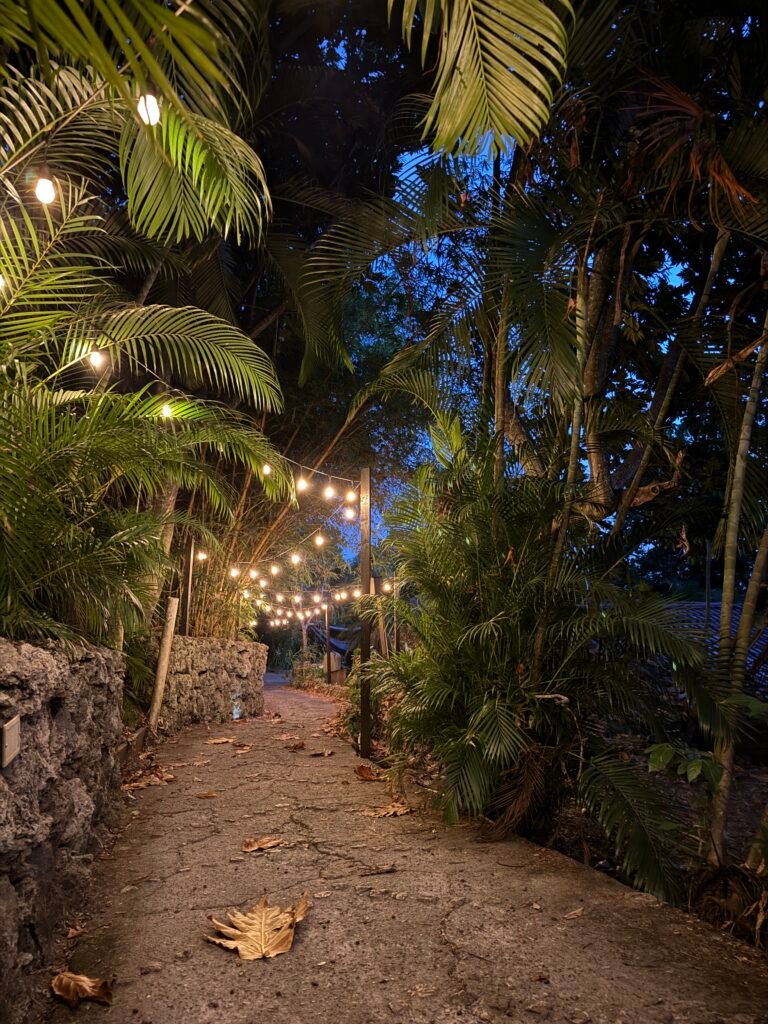 Hotel MANURII Garden Utila
