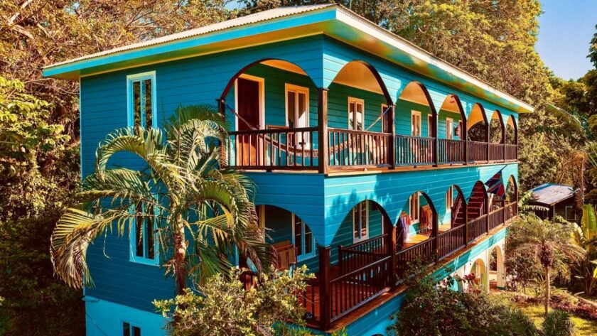 Hotel MANURII Garden Utila